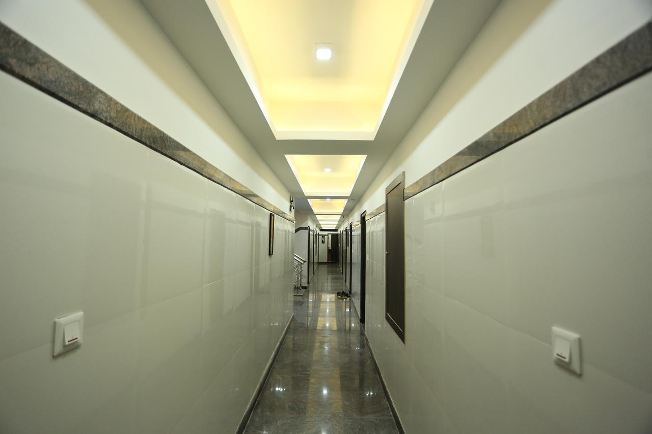 Hotel Rr International Bangalore Extérieur photo